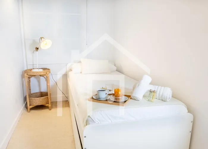 Apartamento Parellada - - Centro *